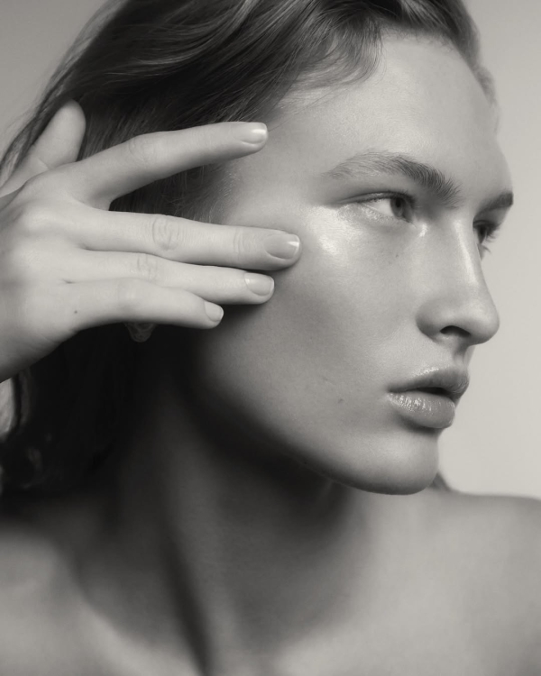 Shine-Free Wedding Skin: Pro Skincare Tips for a Flawless, Photo-Ready Bridal Look