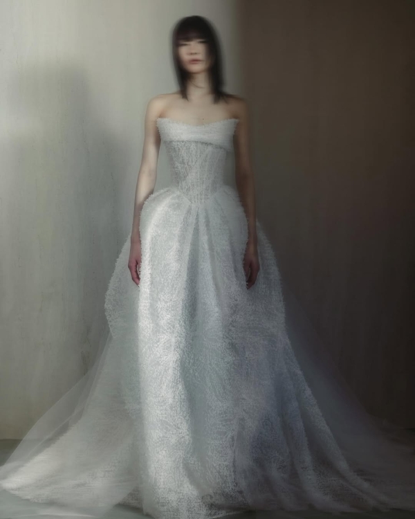 28 Basque Waist Wedding Dresses from the 2026 Bridal Collections