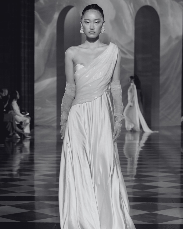 The Best Bridal Accessories for Every Wedding Dress Neckline