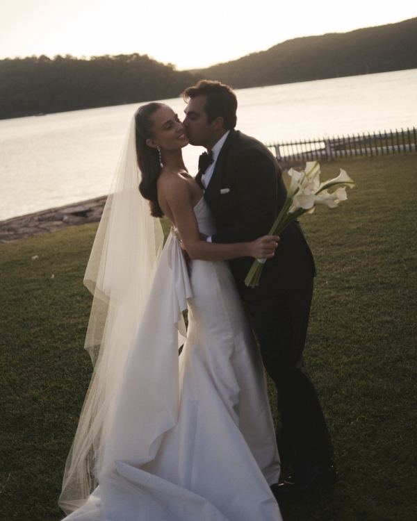 A Blooming Vintage-Inspired Wedding on Palm Beach’s Waterfront