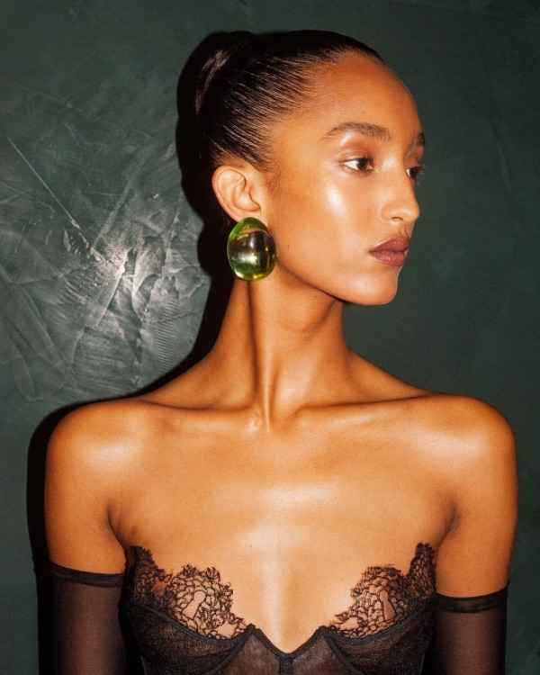 The Chicest Hairstyles for Every Wedding Guest & Bridesmaid Dress Silhouette and Neckline