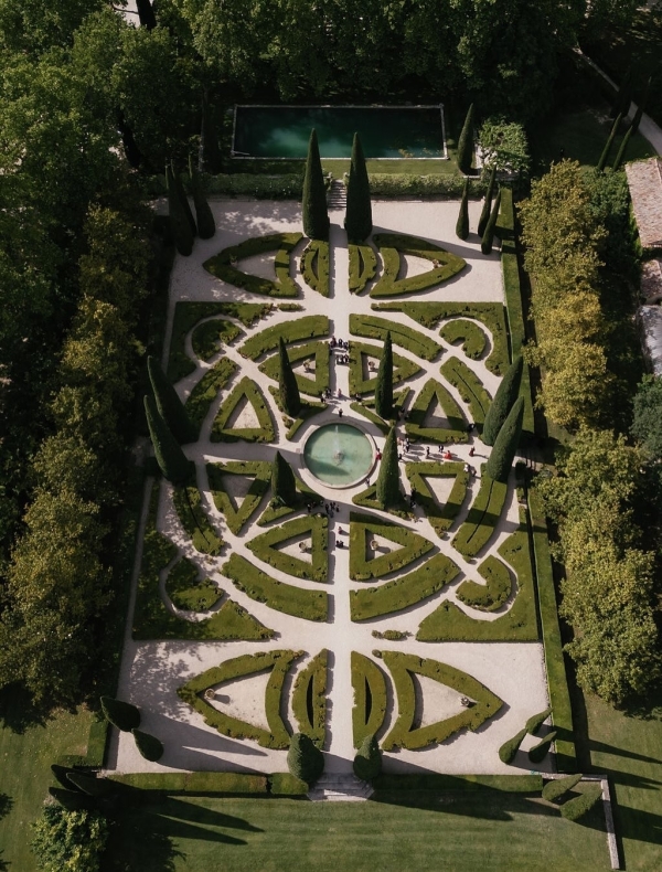 20 Best Wedding Venues in France | The Most Beautiful Places to Get Married | TOP Luxury Wedding Locations