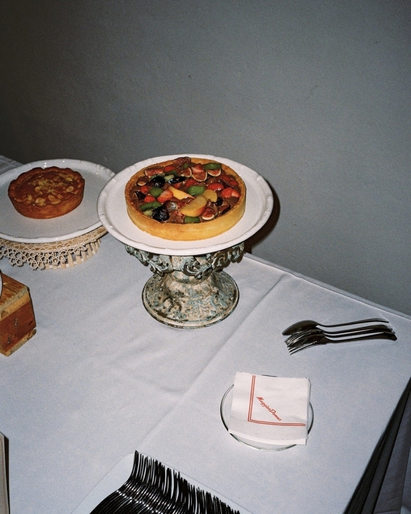 A Golden Wedding at a Storybook Castle Just Outside Venice, Italy