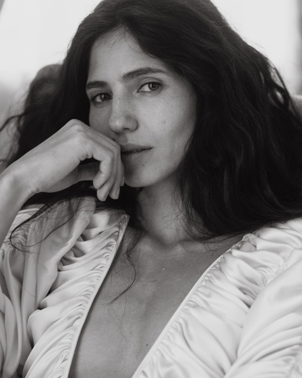 A Pride & Prejudice Inspired Wedding Set in a Romantic 18th-Century Palace Garden