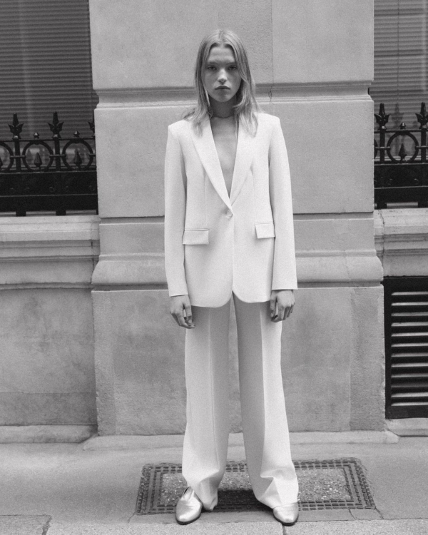 35 Chic Bridal Outfit Ideas for a Courthouse or City Hall Wedding