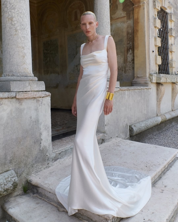 The Best Bridal Accessories for Every Wedding Dress Neckline