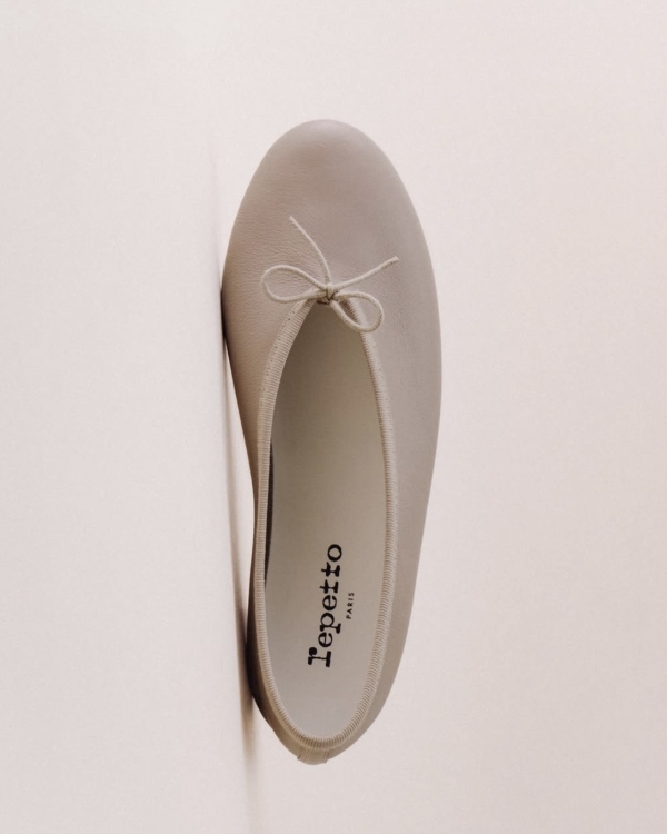 30 Bridal Flats That Prove You Don’t Need Heels to Make a Statement