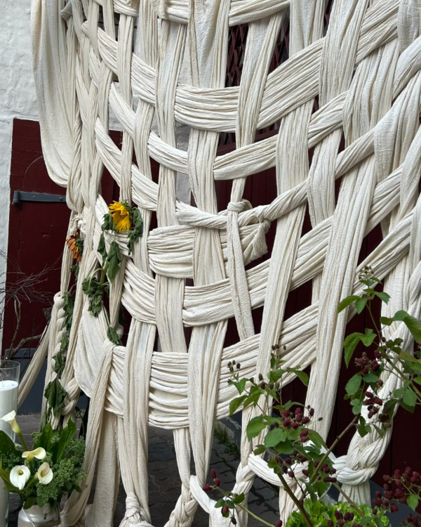 55 Creative Wedding Aisle & Altar Ideas for a Standout Ceremony