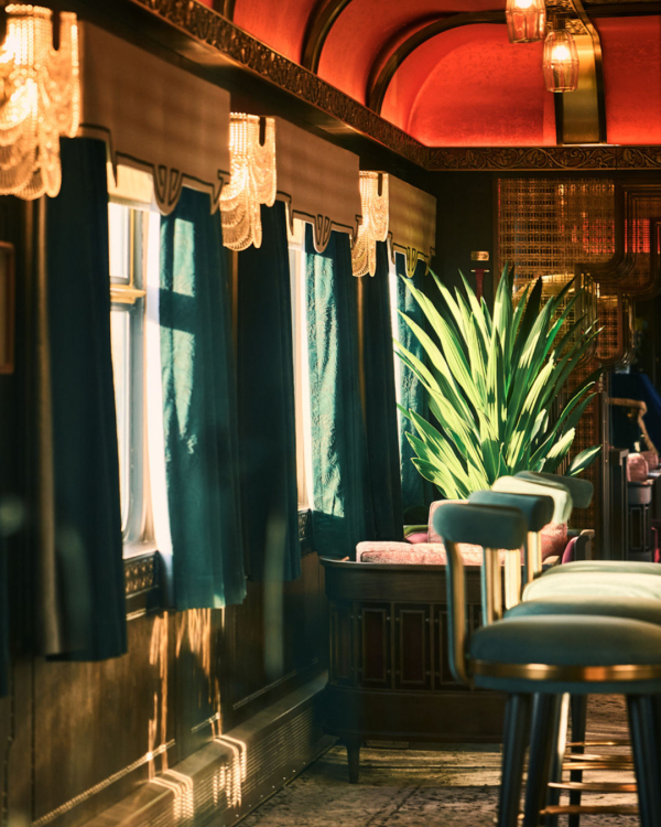 8 Must-Experience Luxury Train Journeys Around the World