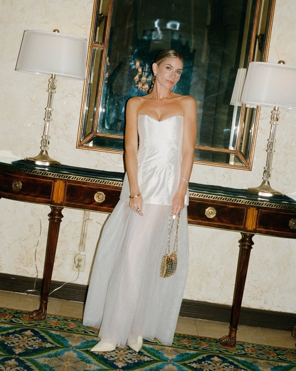 11 Wedding Day Timeline Mistakes Couples Make—According to Experts