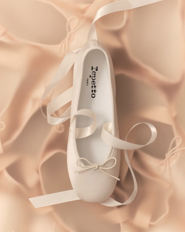 30 Bridal Flats That Prove You Don’t Need Heels to Make a Statement