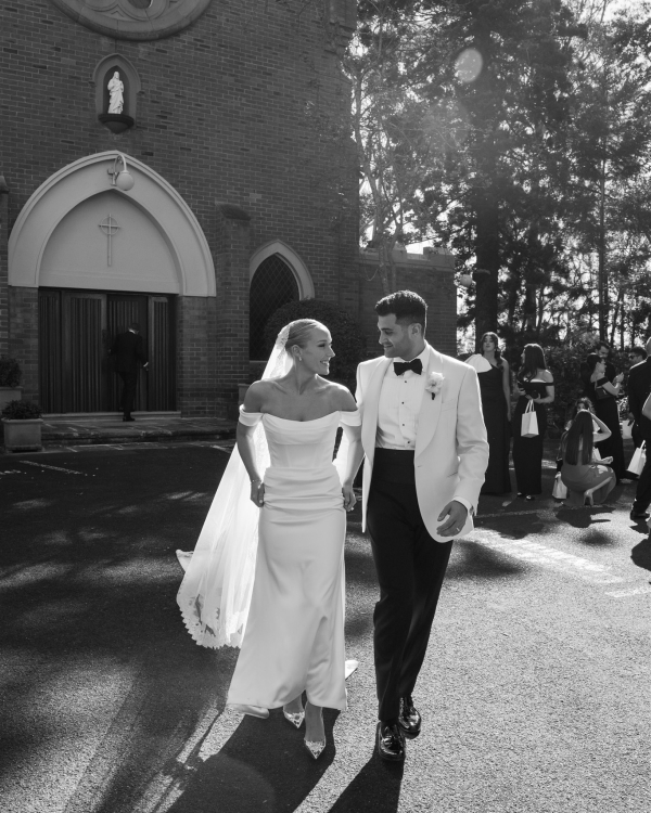 A Glamorous Jewel-Toned Wedding in the Australian Countryside