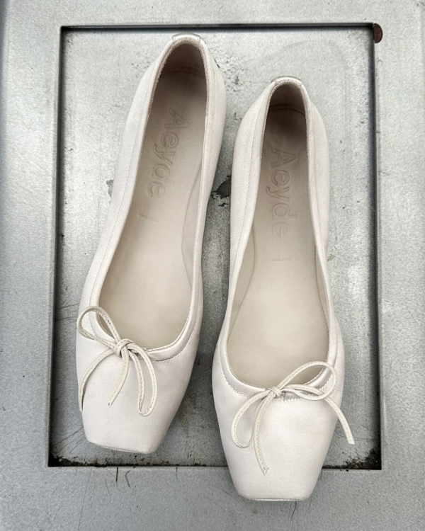 30 Bridal Flats That Prove You Don’t Need Heels to Make a Statement
