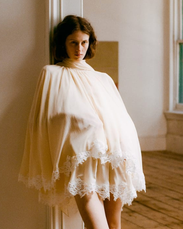 22 Chic Bridal Minis for a Second Look from the 2026 Collections