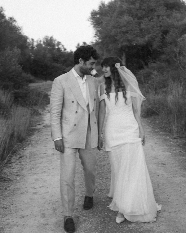 An Artistic Wedding Amongst a Breathtaking Quarry in Mallorca
