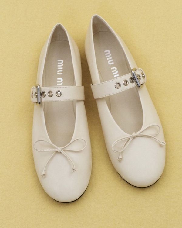 30 Bridal Flats That Prove You Don’t Need Heels to Make a Statement