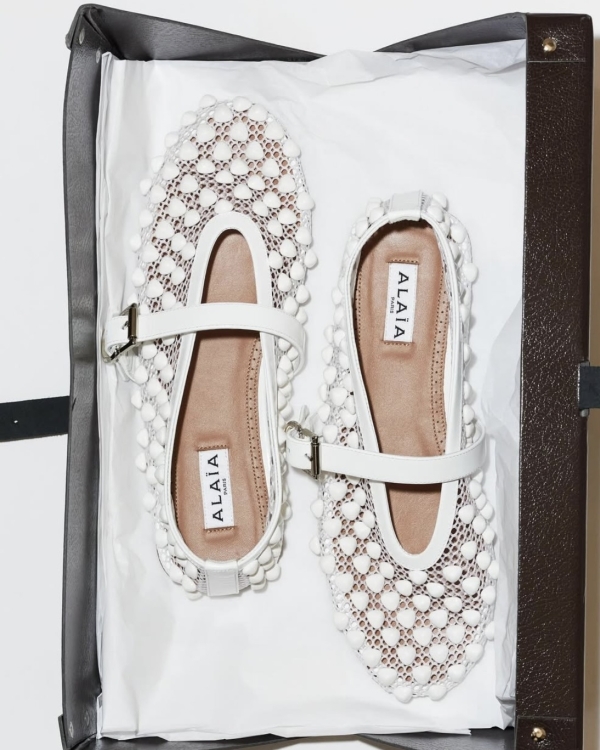 30 Bridal Flats That Prove You Don’t Need Heels to Make a Statement