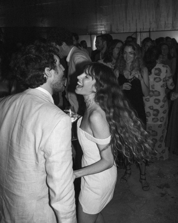 An Artistic Wedding Amongst a Breathtaking Quarry in Mallorca