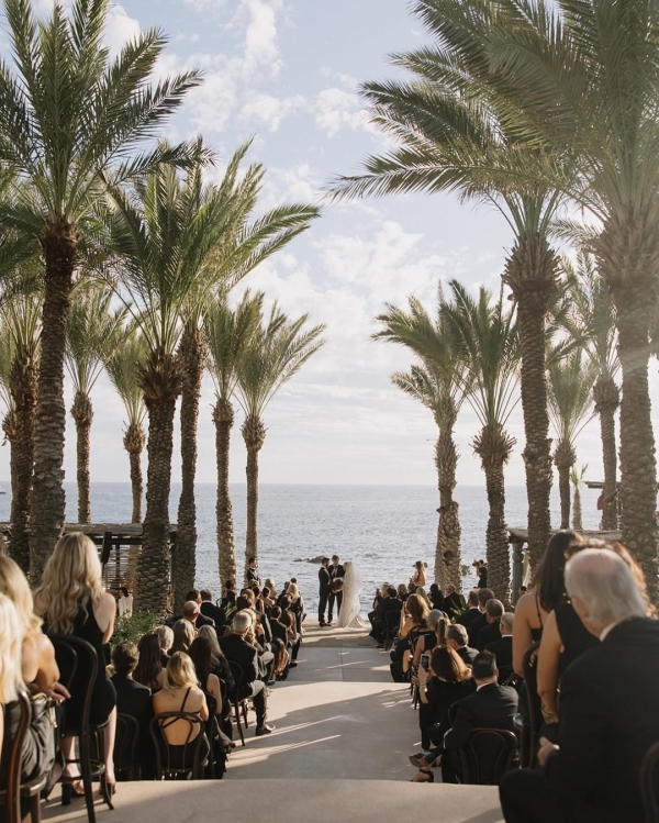How to Plan the Ultimate Beach Wedding: Seamless, Stylish & Unforgettable
