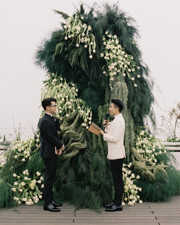 Celebrating Pride: Our Favorite LGBTQIA+ Weddings