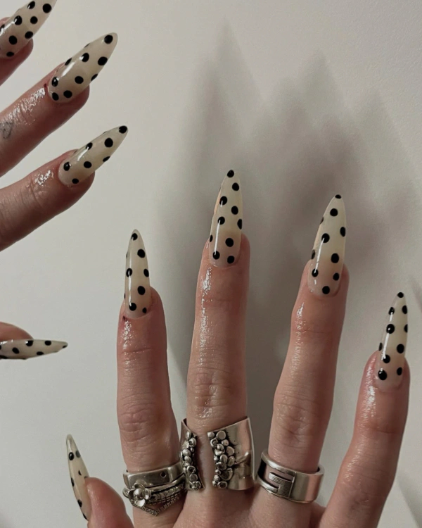 6 Wedding-Ready Summer Nail Trends for Every Event on Your Calendar — photo 1