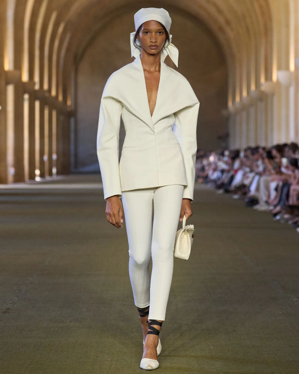 Jacquemus Unveils Spring-Summer 2026 Collection “Le Paysan” at Versailles