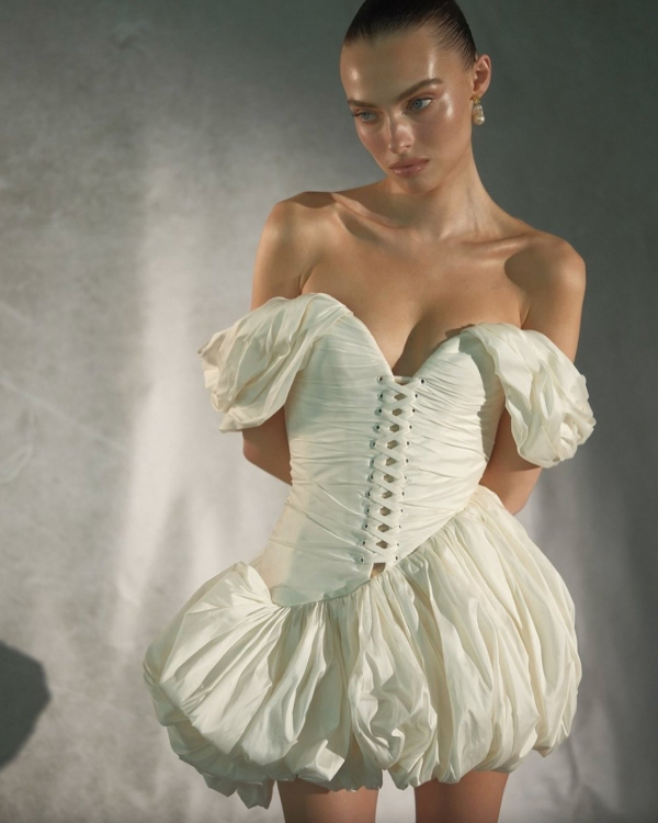 22 Chic Bridal Minis for a Second Look from the 2026 Collections