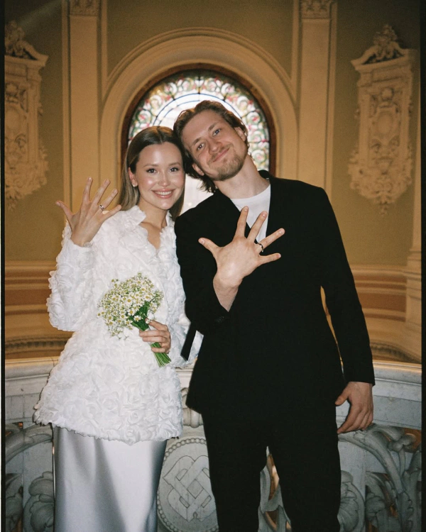 35 Chic Bridal Looks for Your Civil, Courthouse or City Hall Wedding — photo 2