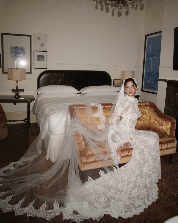 Premier League Soccer Player Dominic Calvert-Lewin & Model Sandra Jerze Are Married!