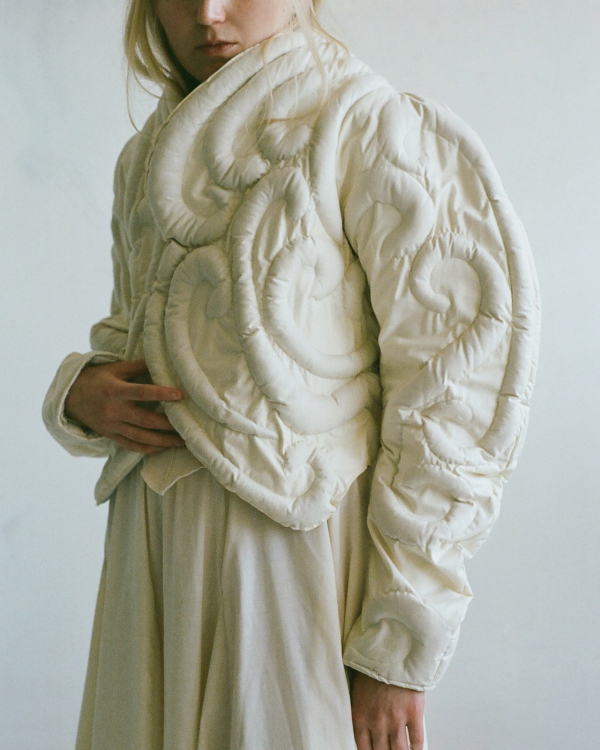 35 Chic Bridal Outfit Ideas for a Courthouse or City Hall Wedding