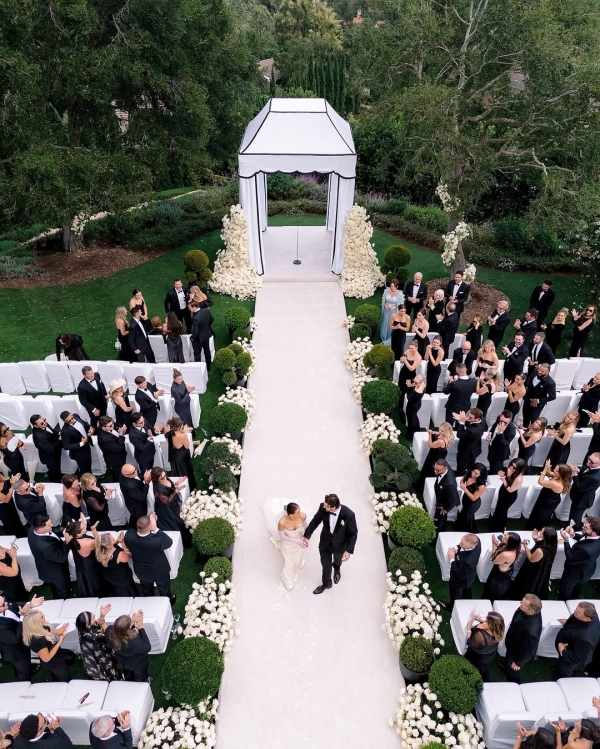 Hailee Steinfeld and Josh Allen Tie the Knot in a Stunning Santa Barbara Wedding