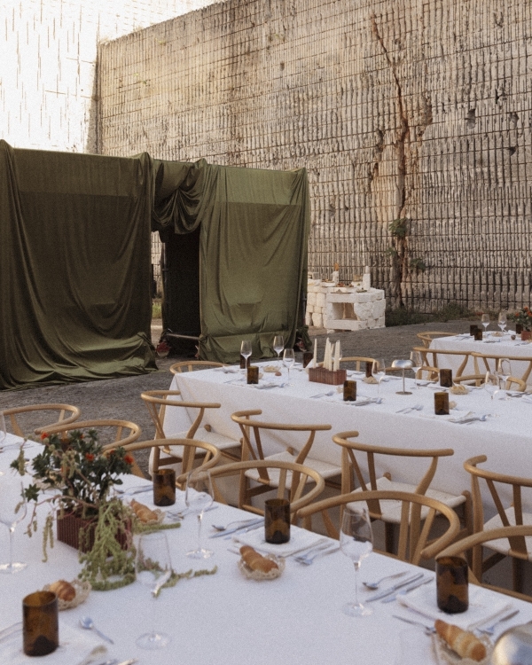 An Artistic Wedding Amongst a Breathtaking Quarry in Mallorca