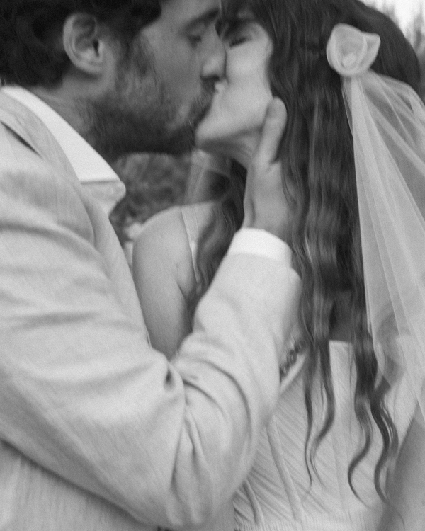 An Artistic Wedding Amongst a Breathtaking Quarry in Mallorca