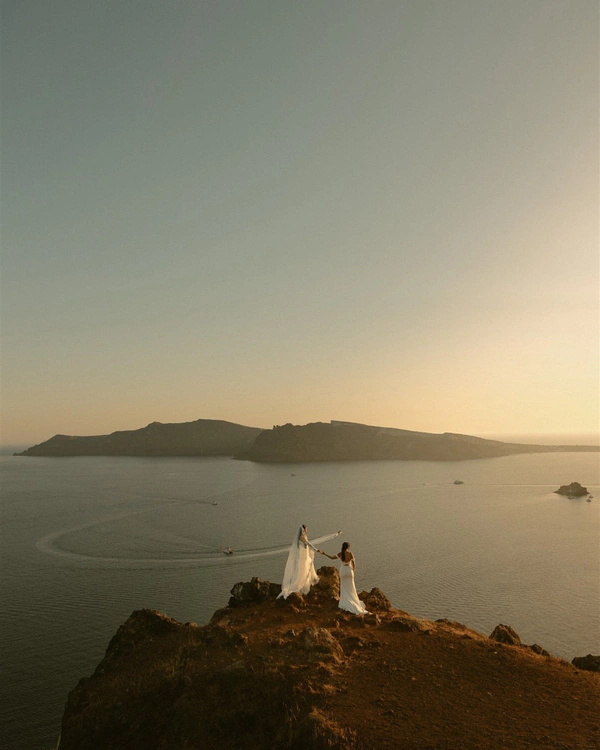 12 LGBTQIA+ Friendly Wedding & Honeymoon Destinations Around the World — photo 1