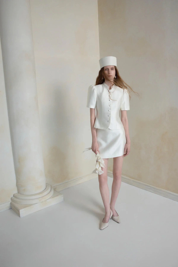 30 Chic Bridal Looks to Shop for Your Civil, Courthouse, or City Hall Wedding — photo 2