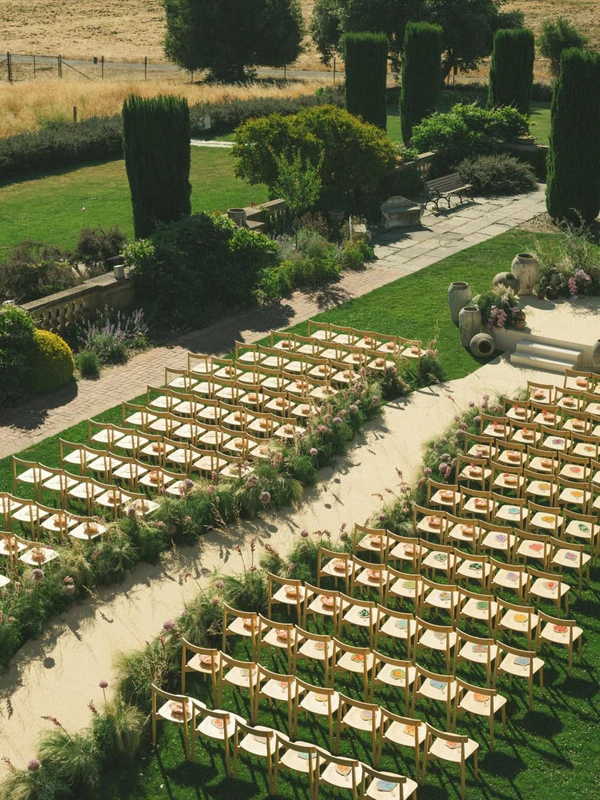 50 Creative Ceremony Seating Ideas to Transform Your Wedding Design — photo 2
