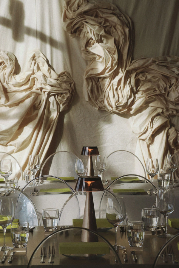 A Contemporary Chrome & Chartreuse Black-Tie Wedding Reimagines the Southern Highlands — photo 2