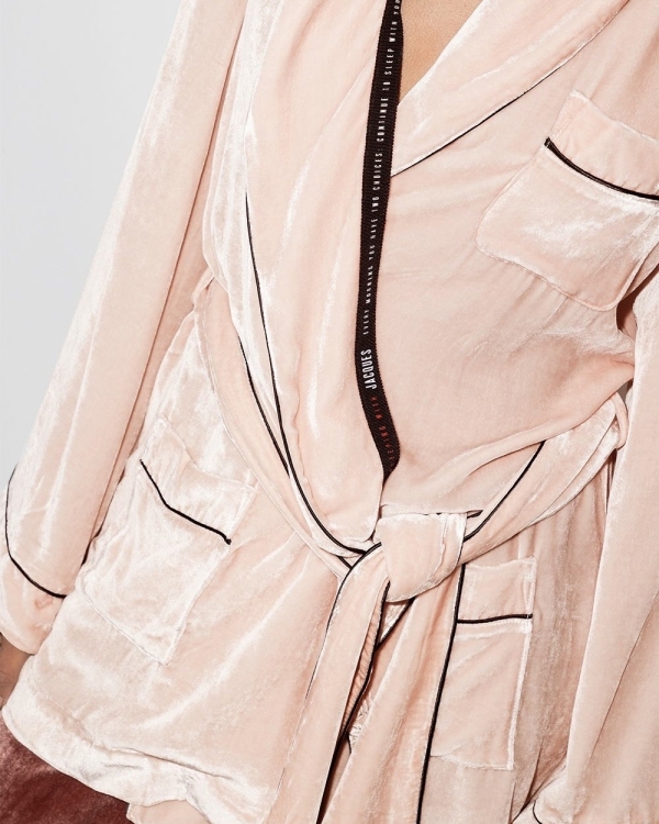 Wedding pajamas | Photogenic bridal pajamas and robes