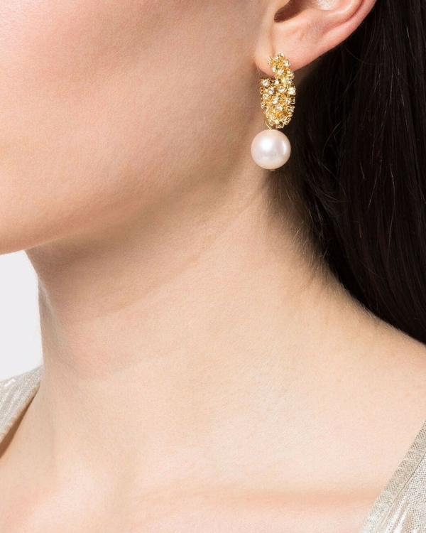 Trendy wedding pearl jewelry