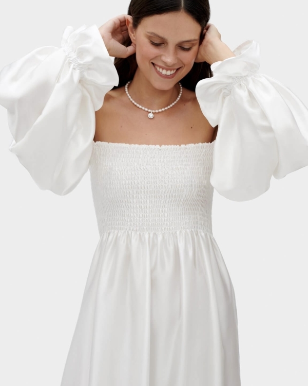 Wedding pajamas | Photogenic bridal pajamas and robes