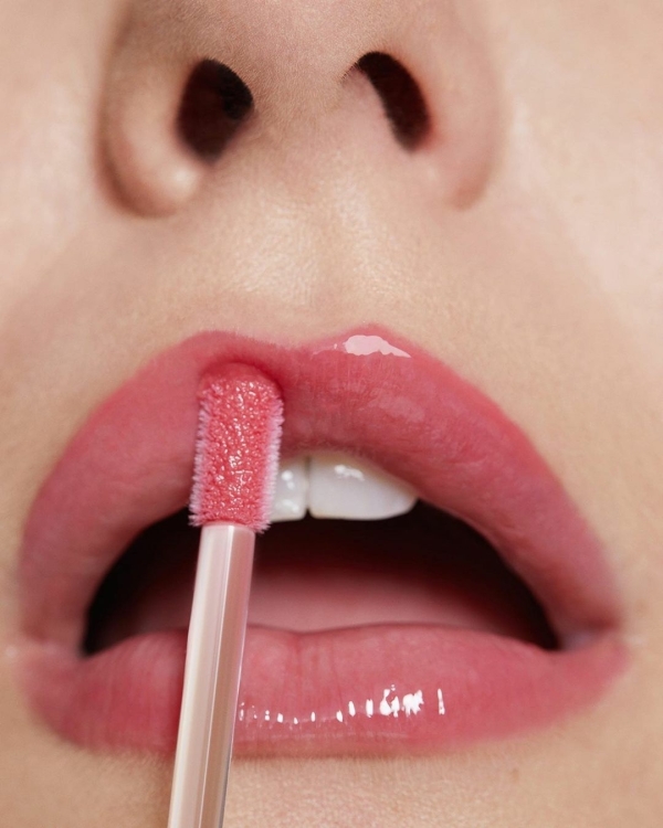 7 Best Lipstick For Brides | Iconic Nude Lipstick For Wedding Look | Neurtal Lips