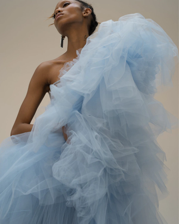 Best Spring Wedding Guest Dresses for 2022 — photo 1