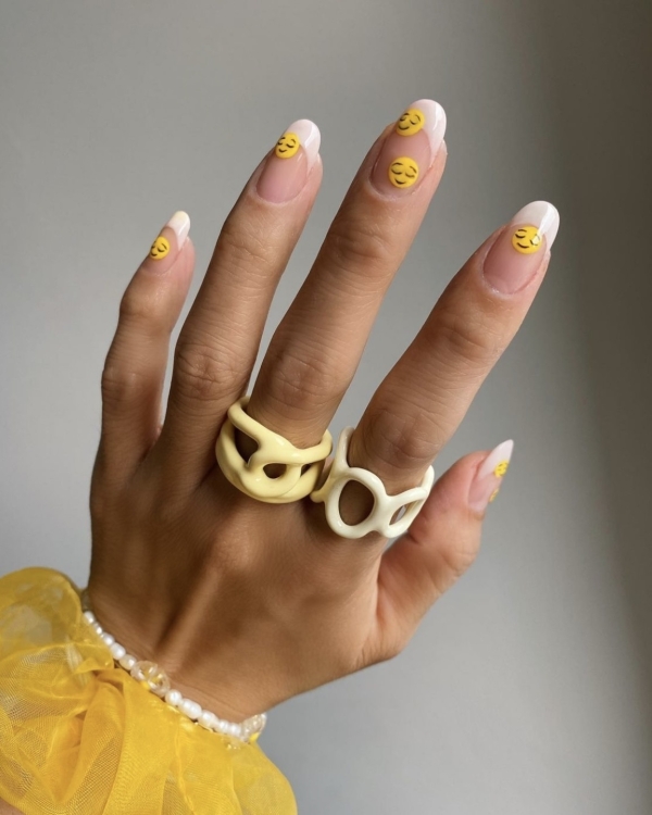 Colorful Manicure for a Wedding | Bridal Colorful Manicure