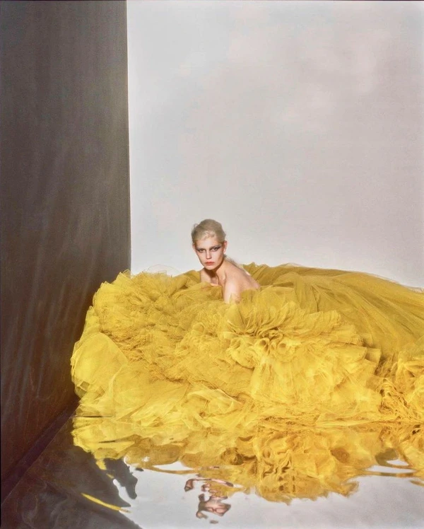 Do Colorful Wedding Dresses Have a Moment? — photo 1