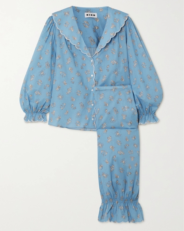 Wedding pajamas | Photogenic bridal pajamas and robes