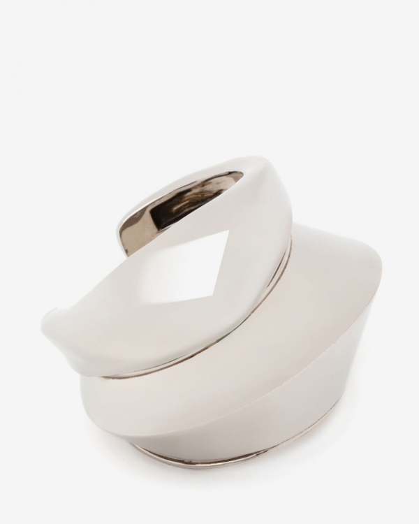 Stunning Bracelets to Complement a Bride's Look