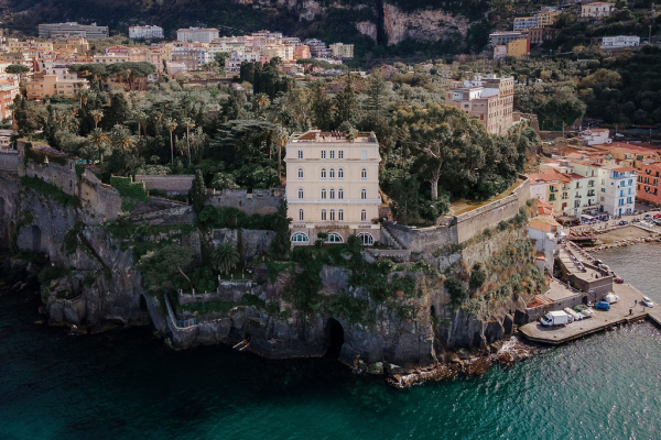 Intimate Spring Wedding at Villa Astor