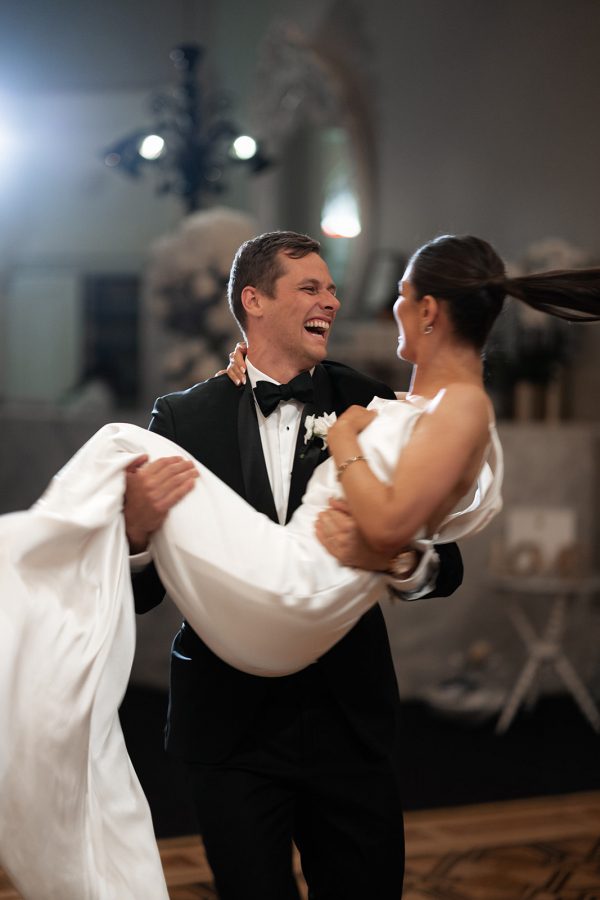 Timeless & Elegant Wedding at the Victorian Era Mansion