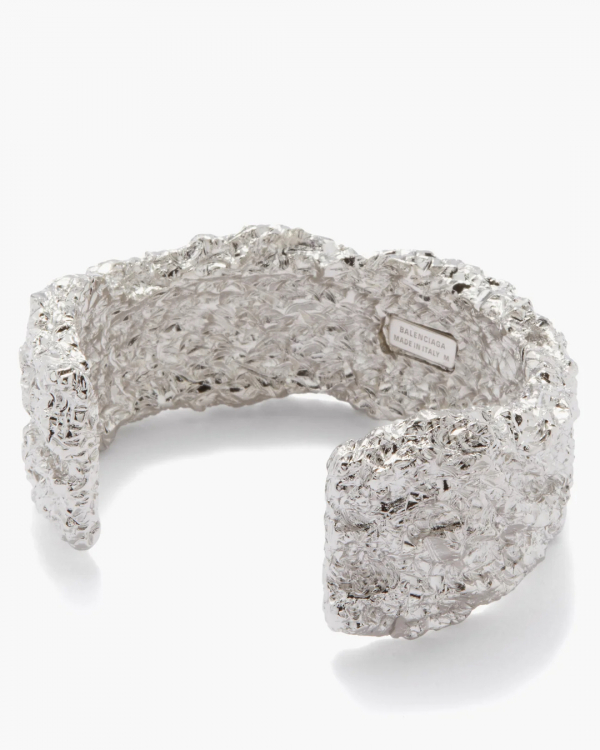 Stunning Bracelets to Complement a Bride's Look