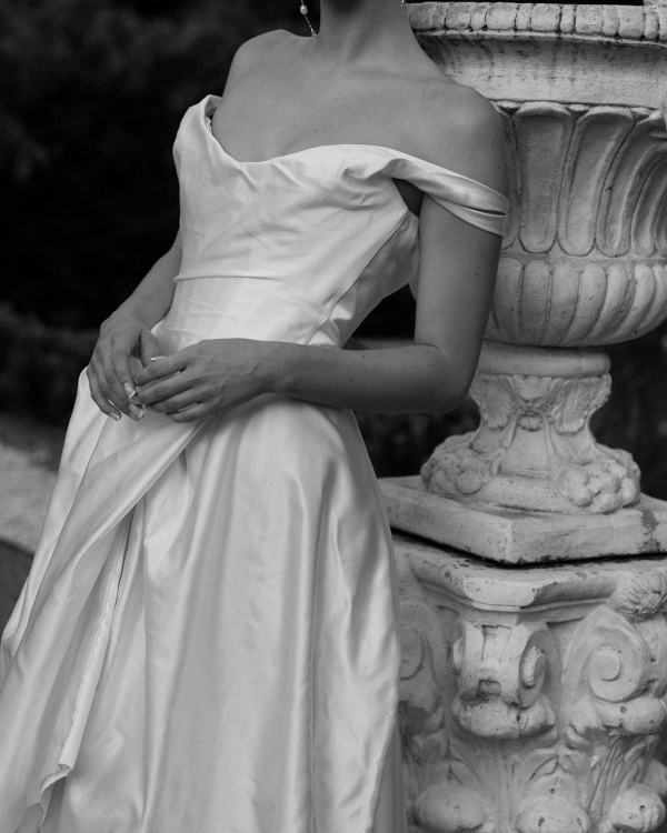 A Poetic Garden Estate Editorial | Timeless, Enduring Romance